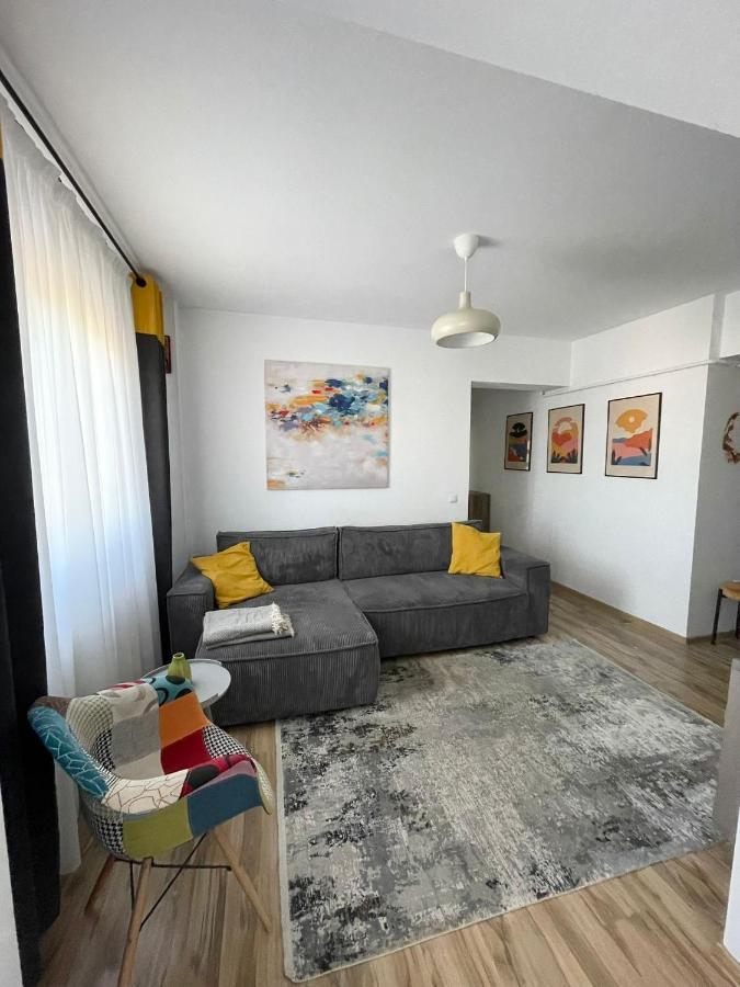 Cozy Apartment - Near Airport And Palas Mall Iasi Buitenkant foto